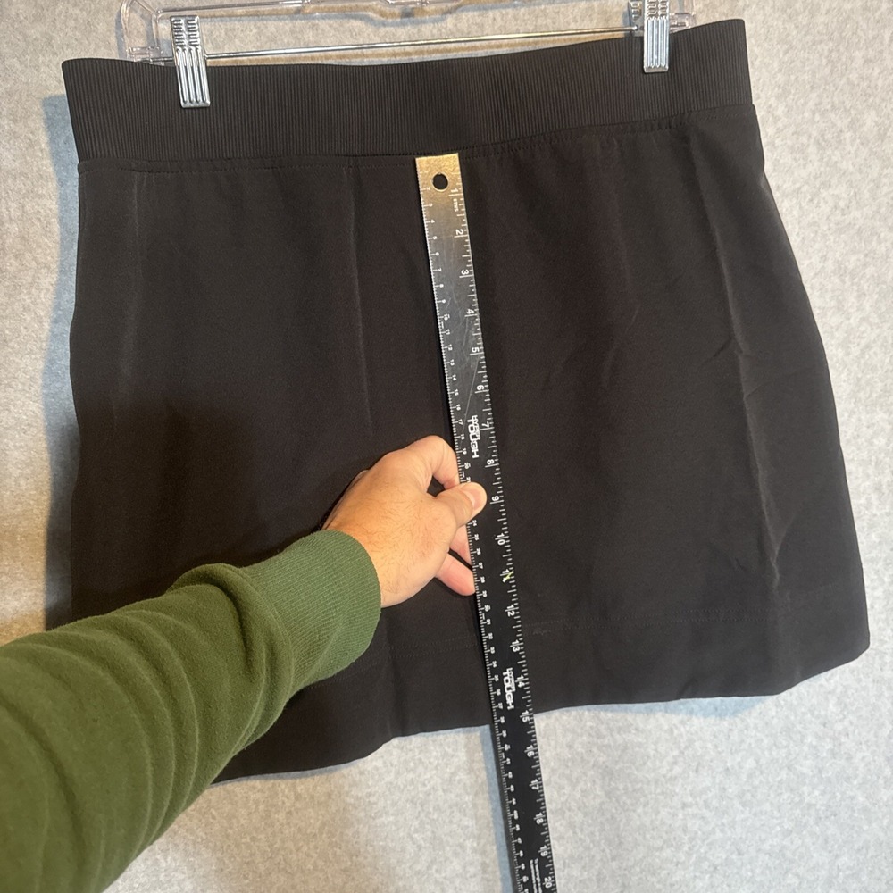 32 Degrees Cool Women's Elastic Waist Skirt/Skort Front Pockets Active, Medium - Picture 2 of 12